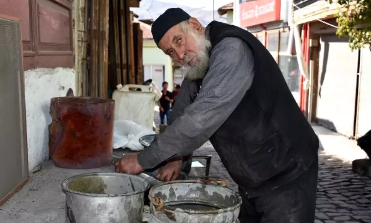 Ömrünün 70 Yılını Kalaycılığa Verdi