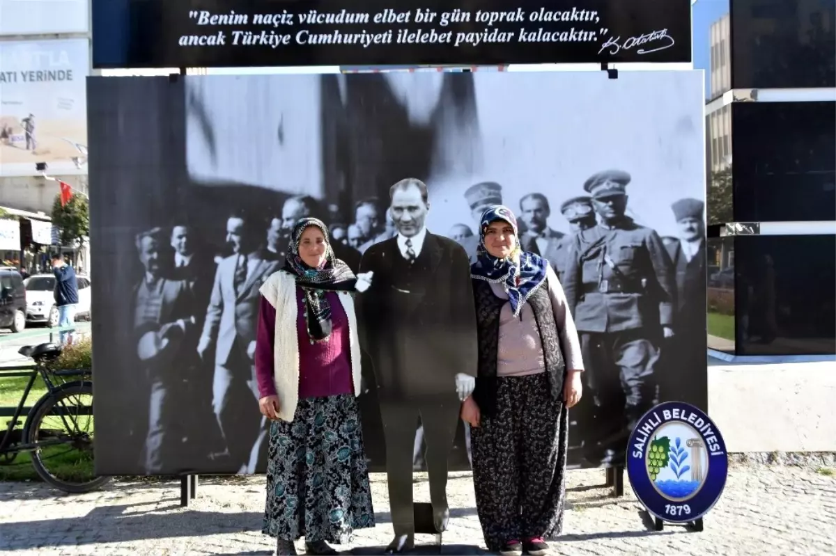 Salihli Atatürk ile Buluştu