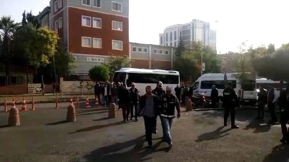 Şanlıurfa\'da Bylock Kullanan 9 Kişi Tutuklandı