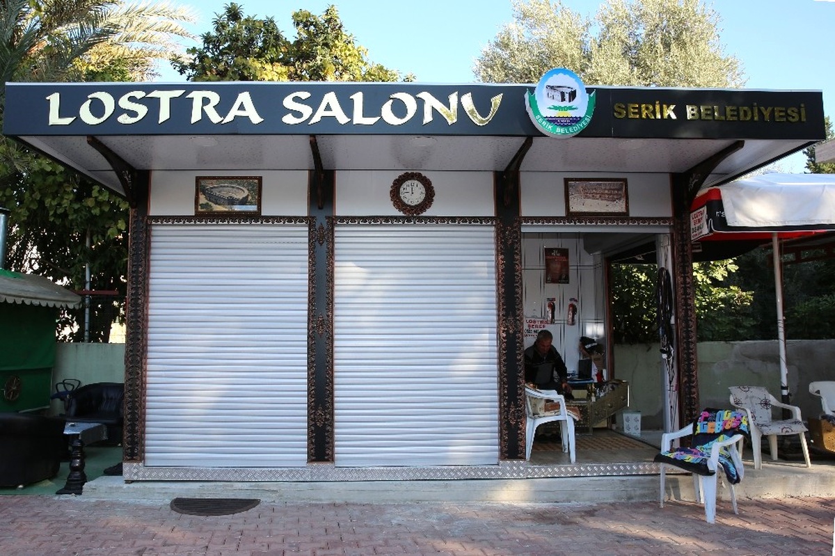 Serik\'te Ayakkabı Boyacıları İçin Lostra Salonu Açıldı
