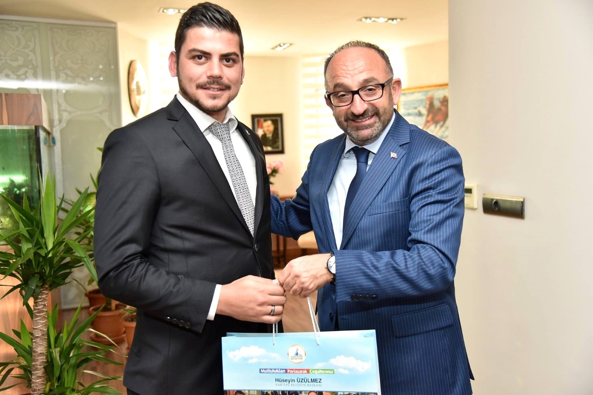 Üzülmez Kadın ve Gençlik Kollarını Ağırladı
