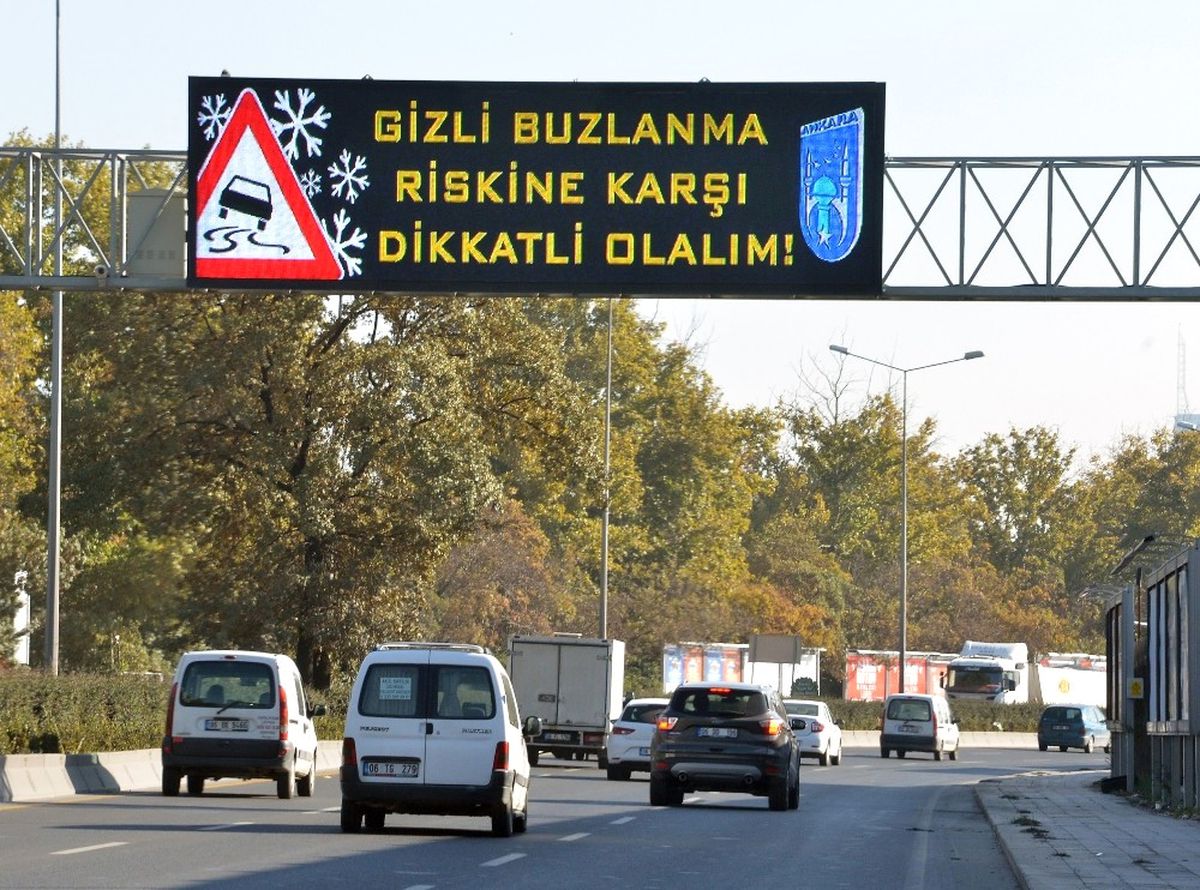 Yollarda "Gizli Buzlanma" Uyarısı
