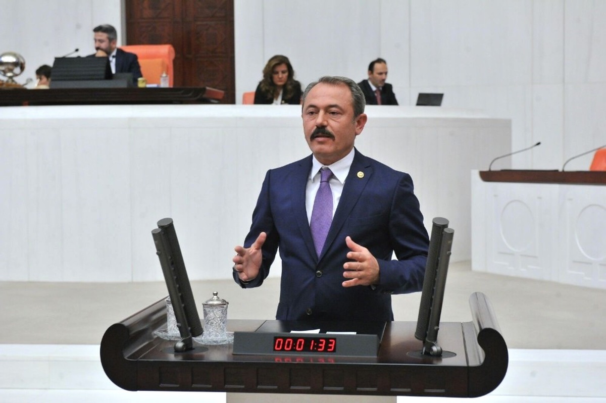 Ak Partili Şahin Tin: " Türkiye\'nin Büyümesine Mani Olmak İsteyenler Her Zaman İşbaşında Olacak"