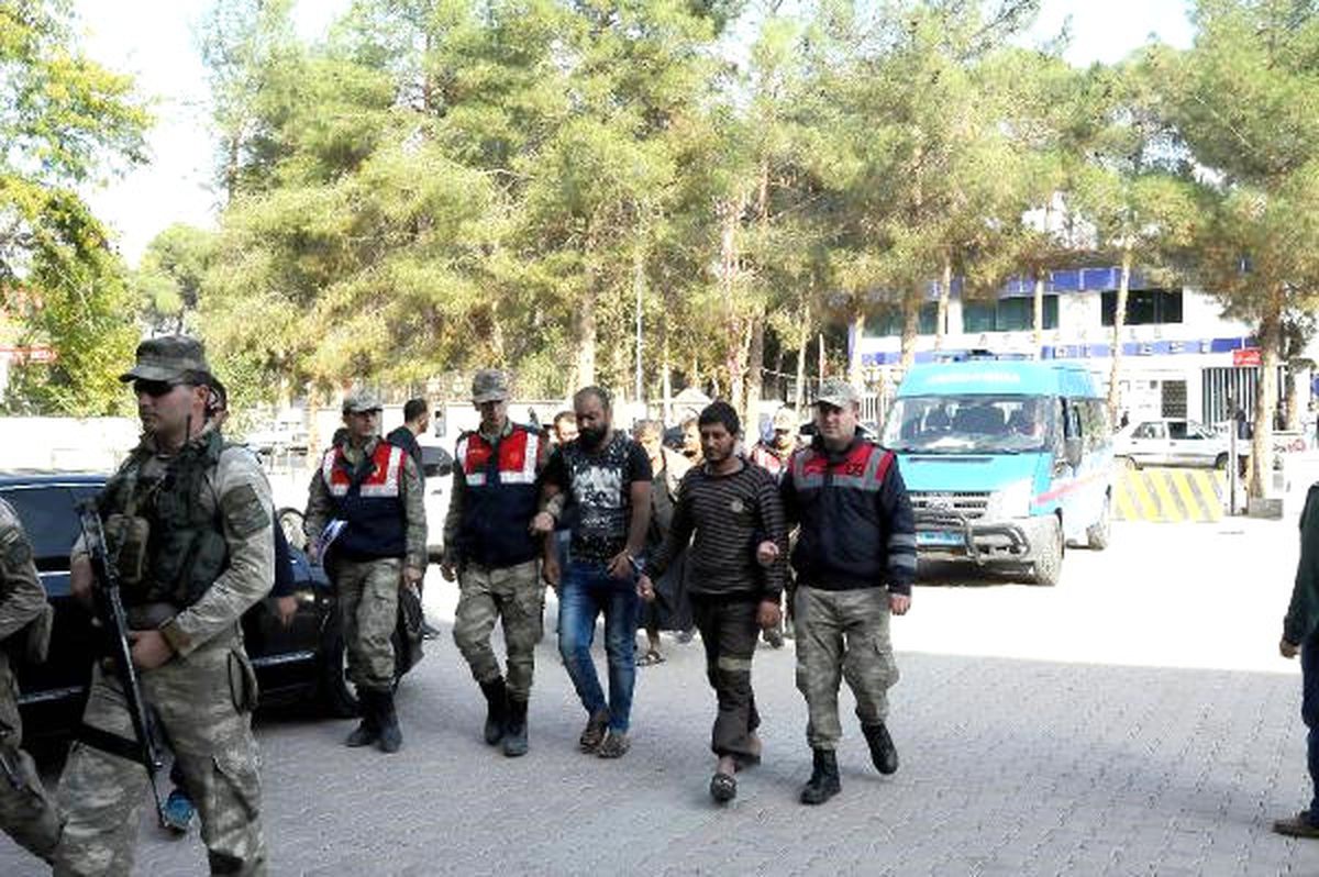 Akçakale\'de Sığınmacı Kampında Kalan 3 Deaş\'lı Yakalandı