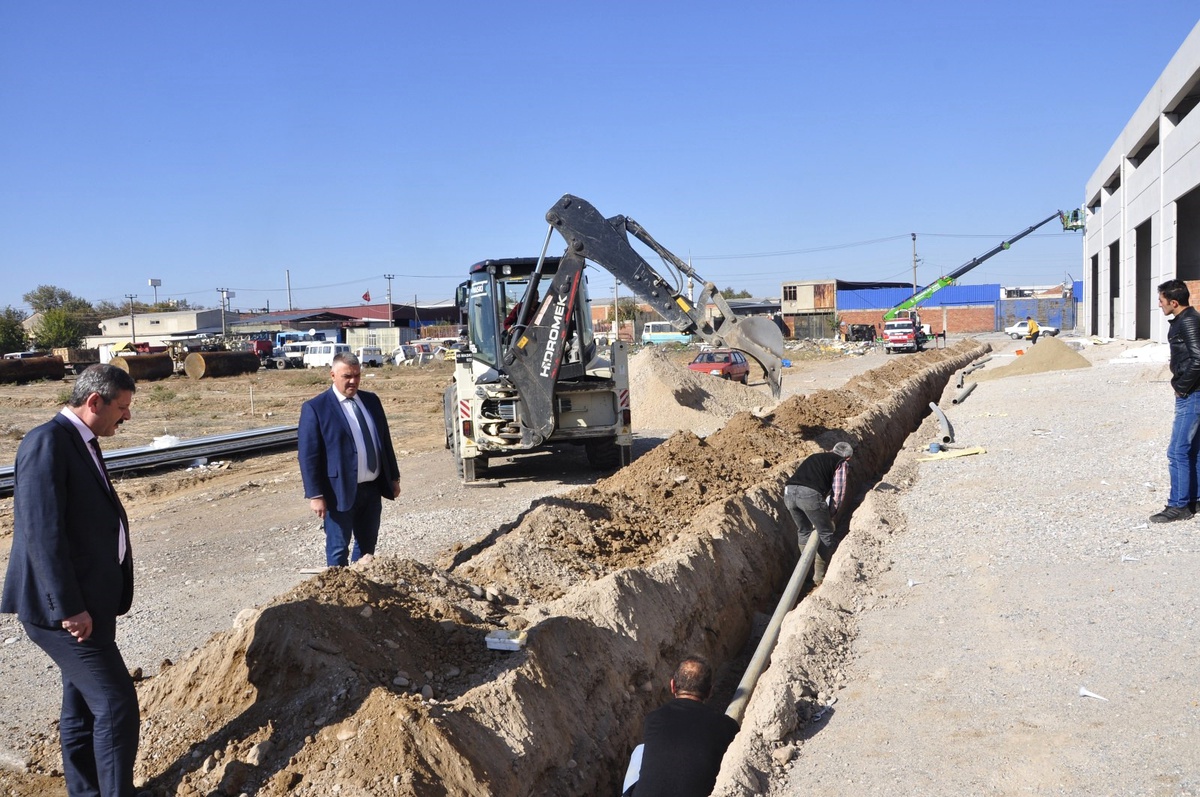 Akhisar Sanayisine İçme Suyu Hattı