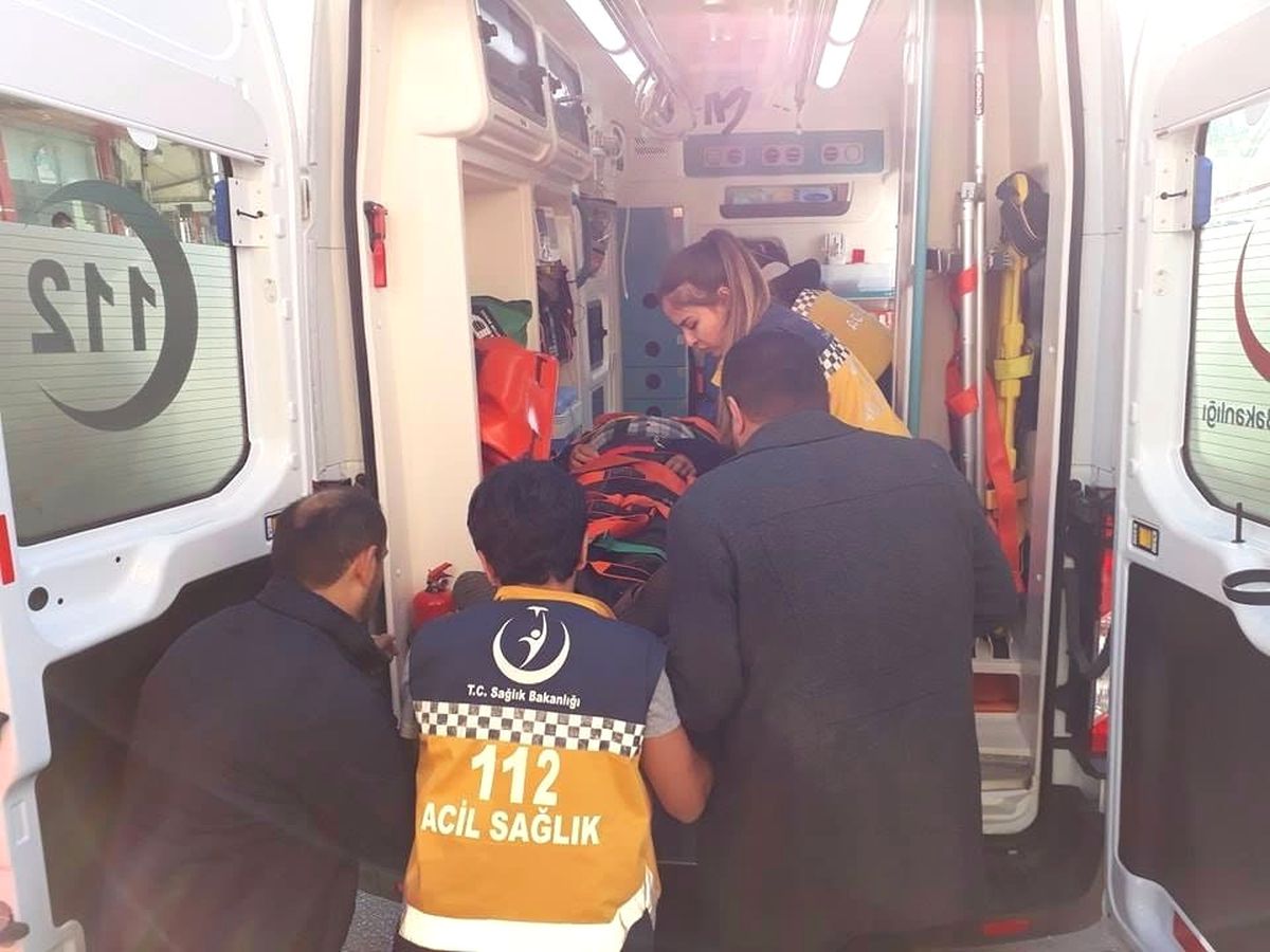 Alaplı\'da Halk Otobüsü Yayaya Çarptı
