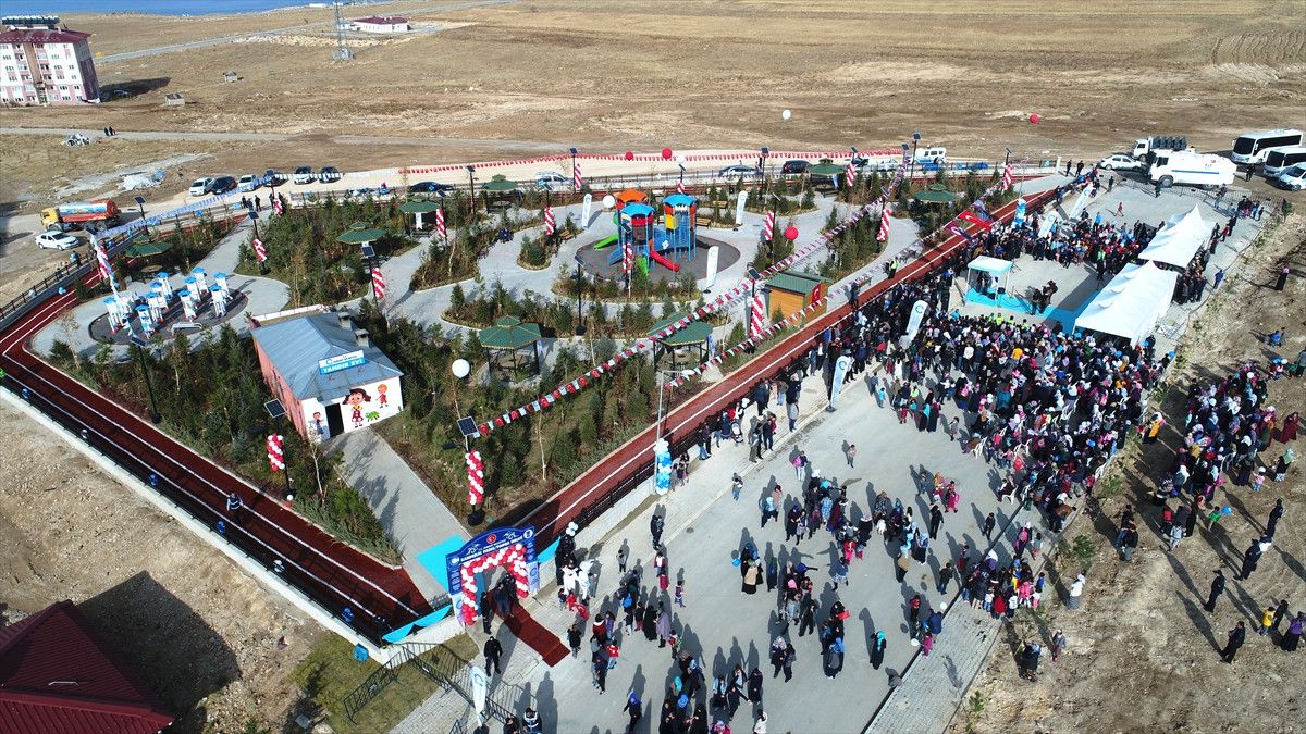 Ankara Büyükşehir Belediyesi, Van\'da Park Yaptırdı