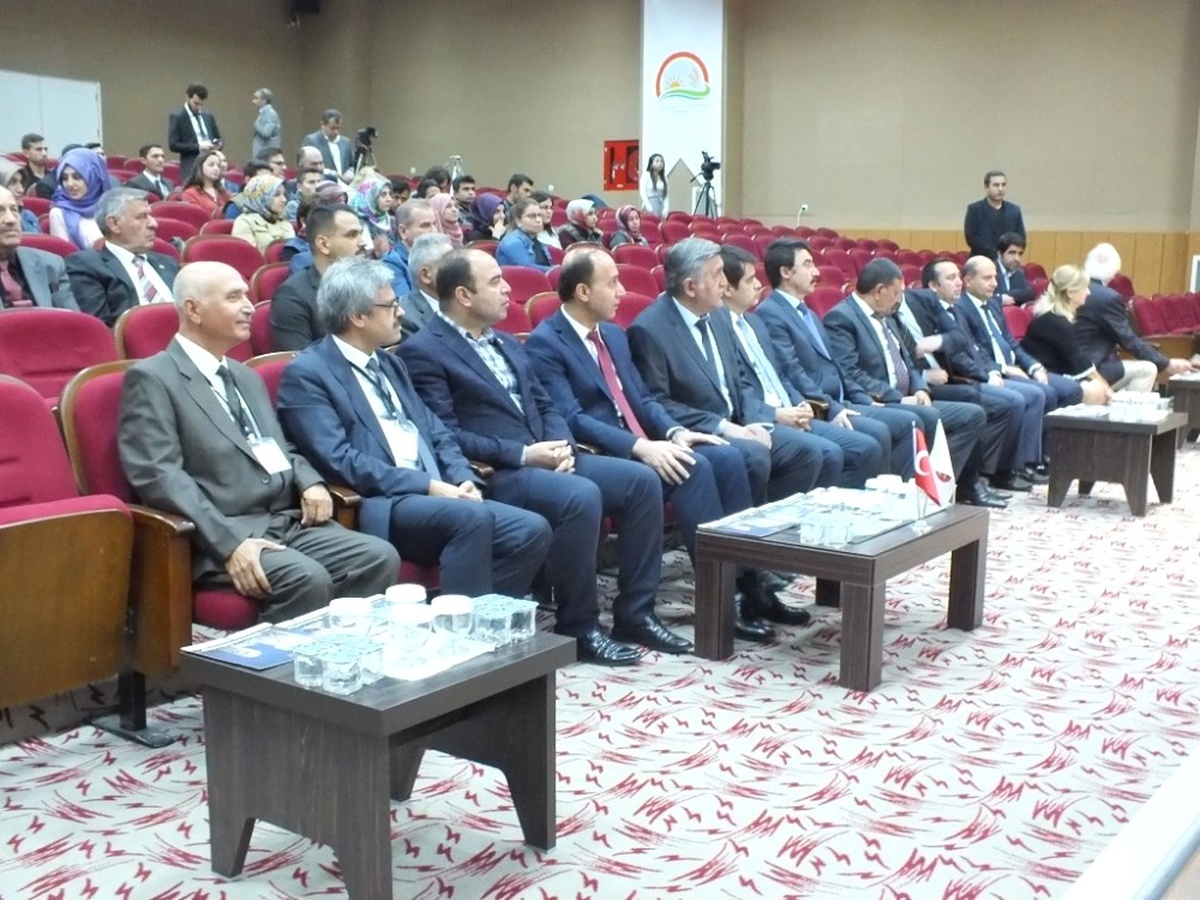 Arkeoloji ve Tarih Konulu Sempozyum Başladı
