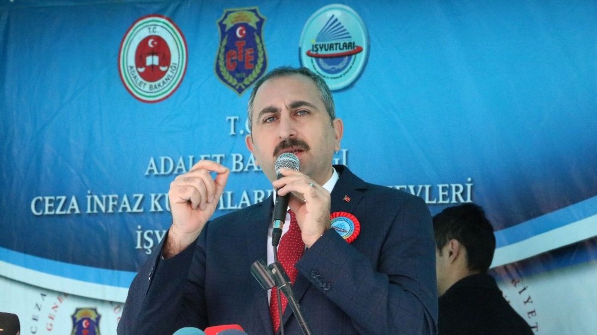 Bakan Gül\'den CHP\'li Tezcan\'a Sert Tepki