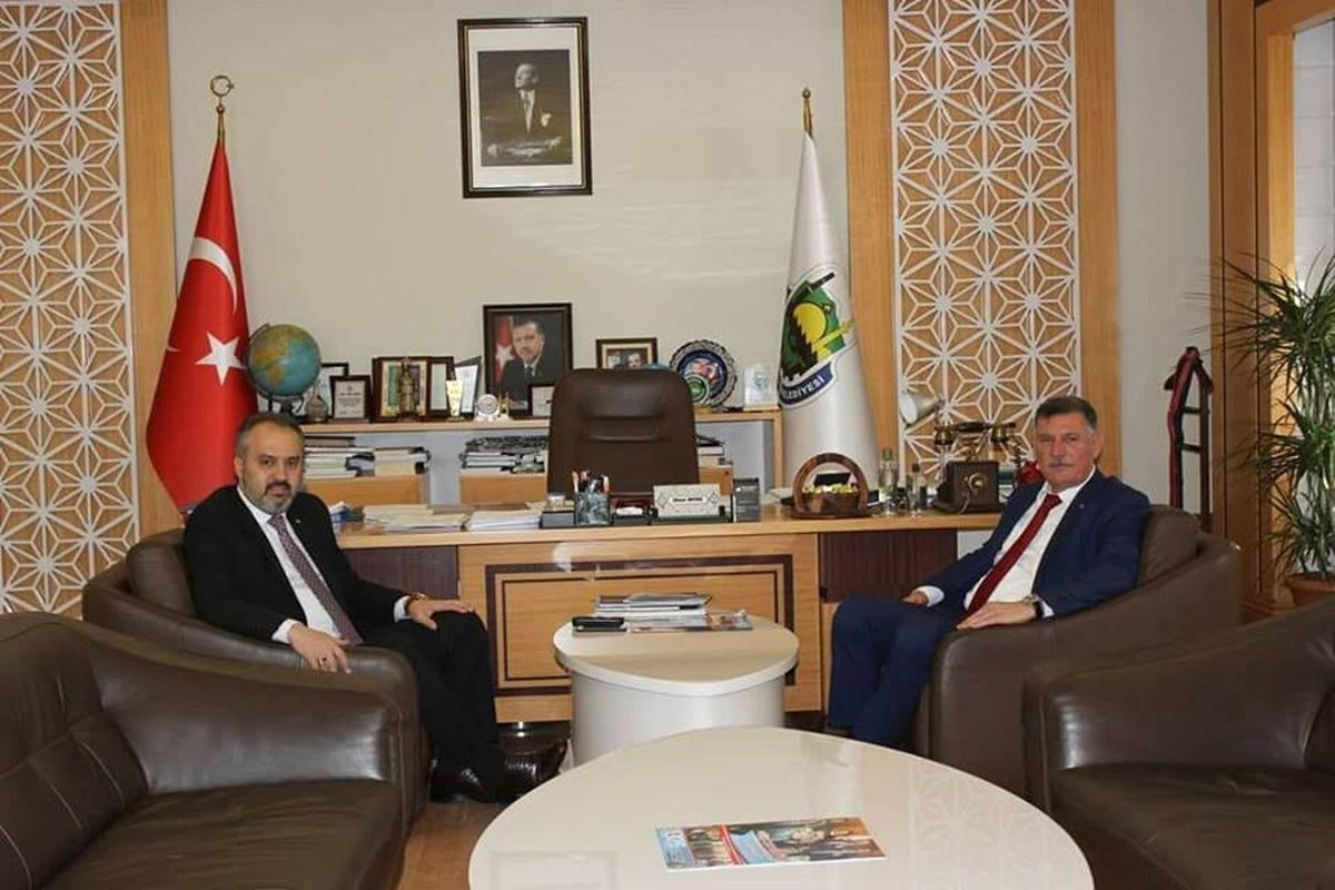 Başkan Duymuş\'tan Bursa Büyükşehir Belediye Başkanlığı\'na Seçilen Başkan Aktaş\'a Ziyaret