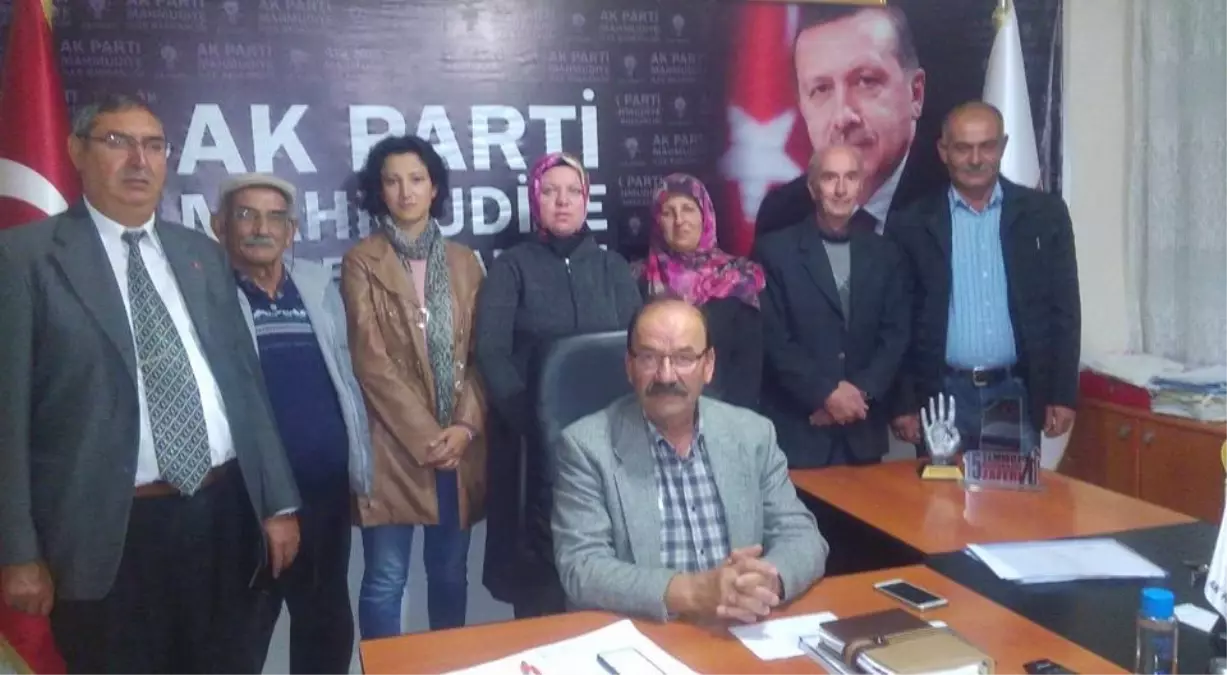 Başkan Yiğit, Parti Çalışmalarını Değerlendirdi, Belediye Çalışmalarını Eleştirdi