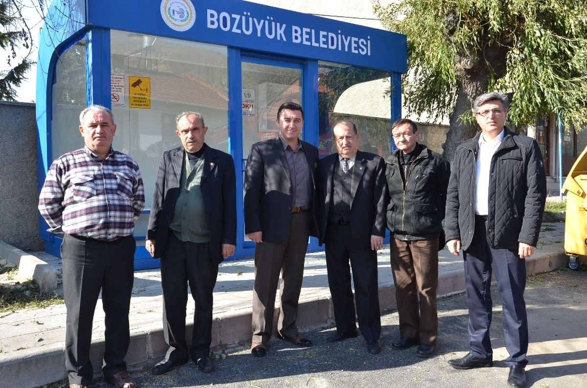Bir Yeni Klimalı Durak da Tekke Mahalle\'ye