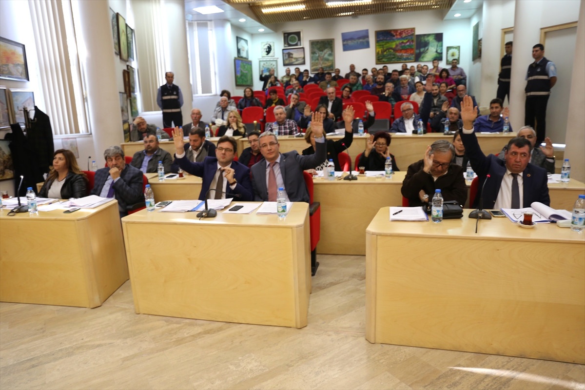 Burhaniye Belediye Meclisi Toplandı