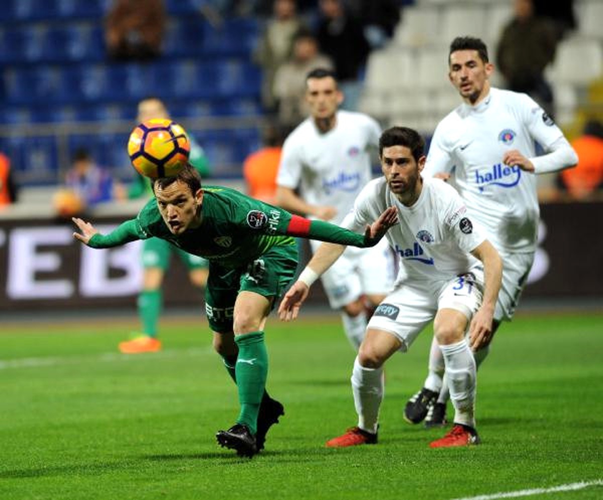 Bursaspor\'da Gözler Kasımpaşa Karşılaşmasına Çevrildi