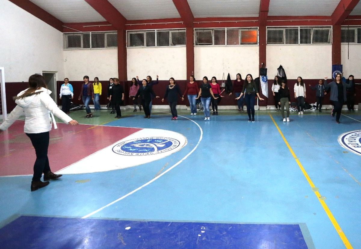 Büyükşehir Halk Dansları Sezonu Açtı