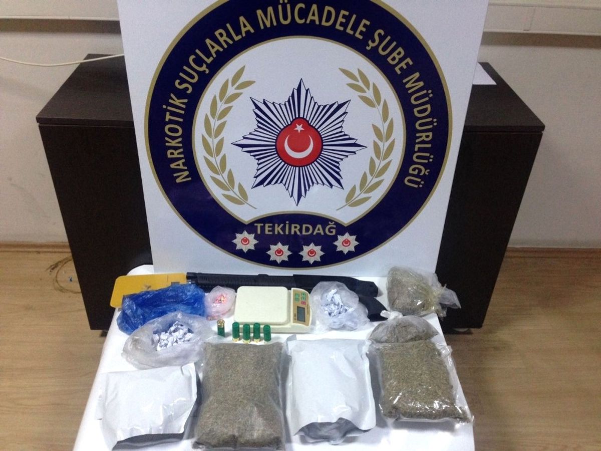 Çorlu\'da Uyuşturucu Operasyonu: 4 Gözaltı