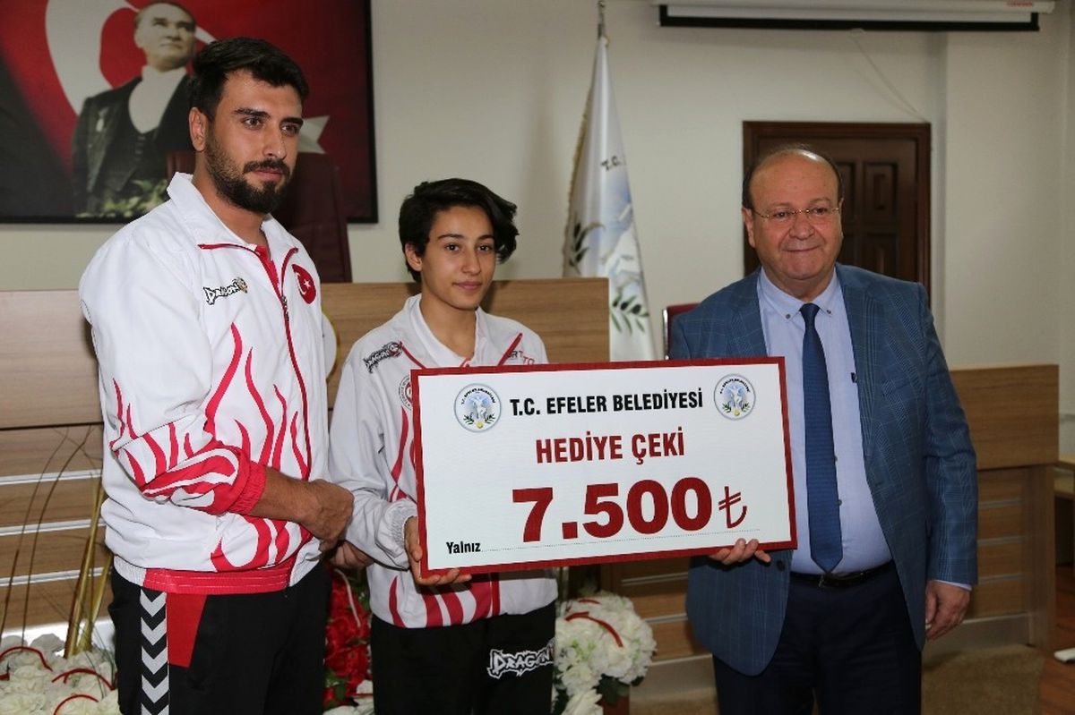 Dünya İkincisi Nefise\'ye, Efeler Belediyesi\'nden Nefis Destek