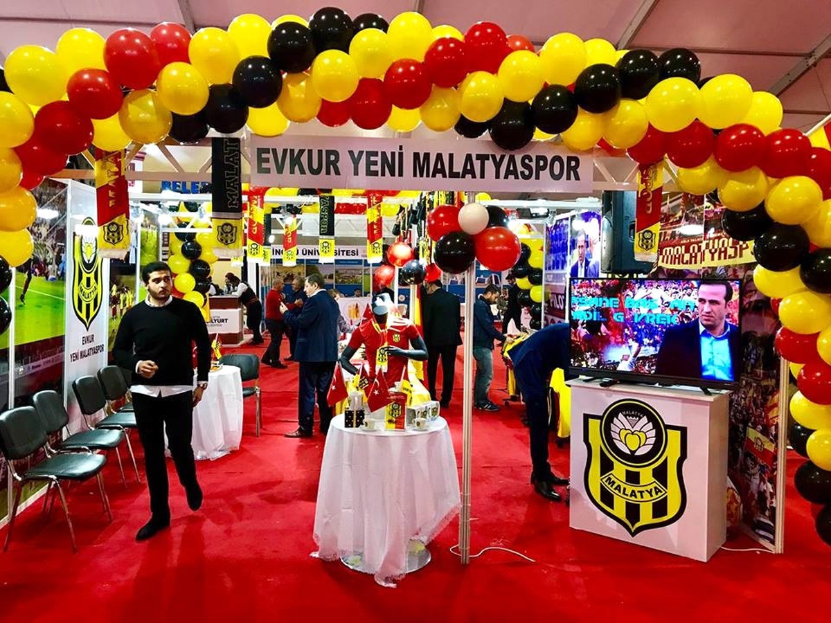 E. Yeni Malatyaspor Standına Yoğun İlgi