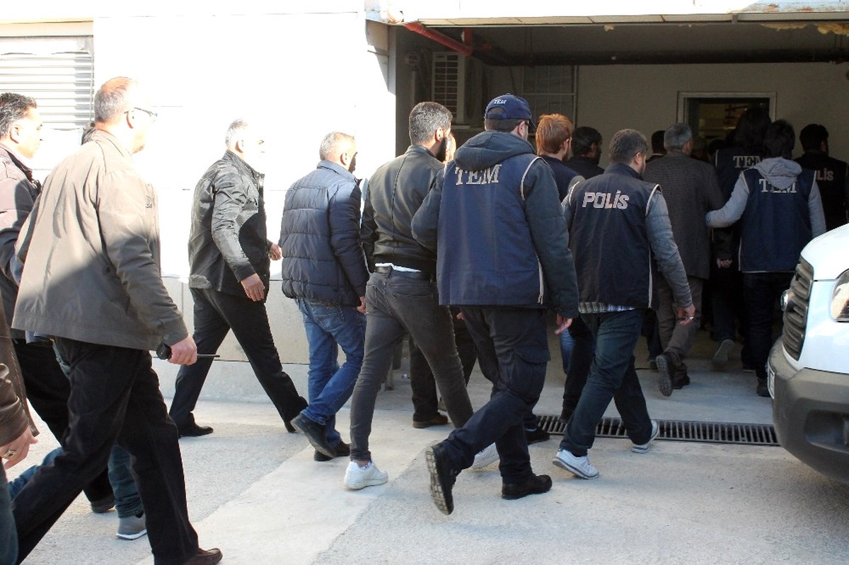 Elazığ\'daki Pkk/kck Operasyonu: 13 Şüpheli Adliyeye Sevk Edildi