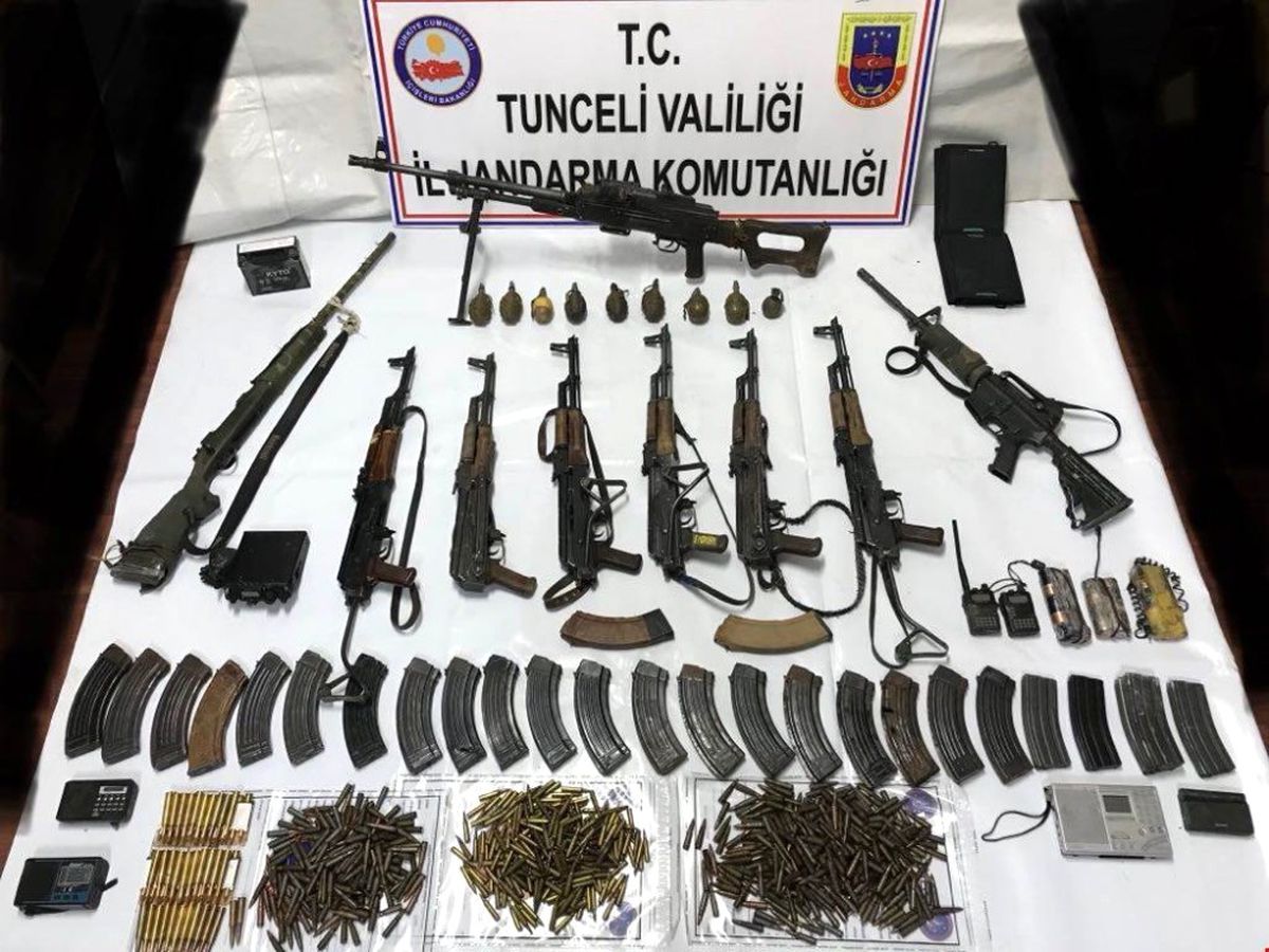 Etkisiz Hale Getirilen 9 Teröristten Cephanelik Çıktı
