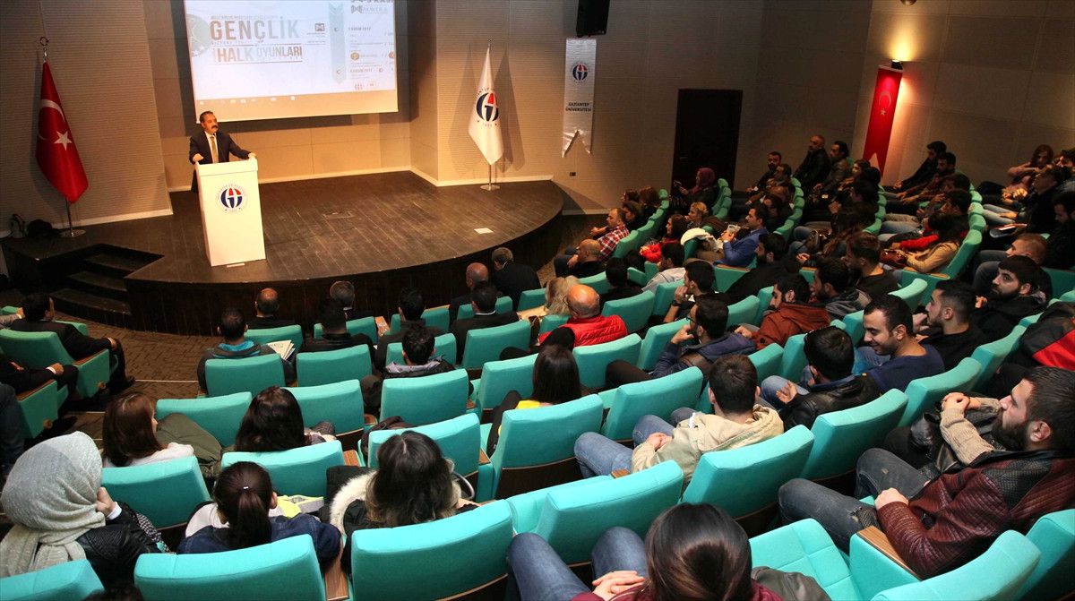 Gençlik Vizyonu Paneli ve Üniversiteler Halk Oyunları Çalıştayı"