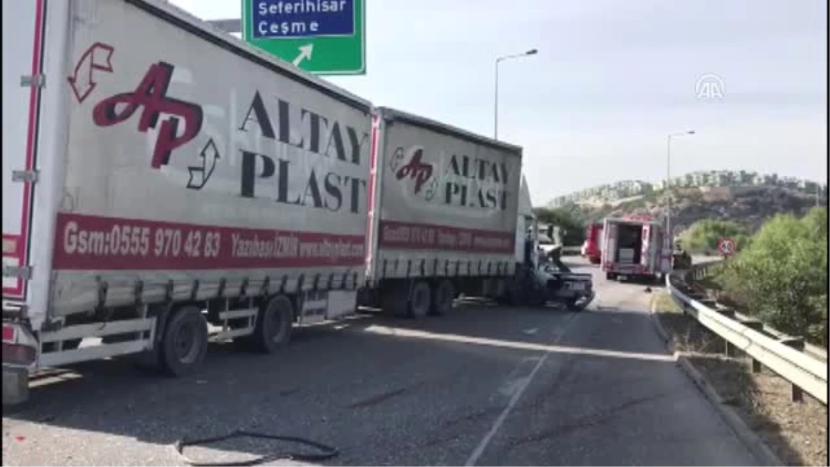 İzmir\'de Tır Otomobile Çarptı: 1 Ölü, 1 Yaralı