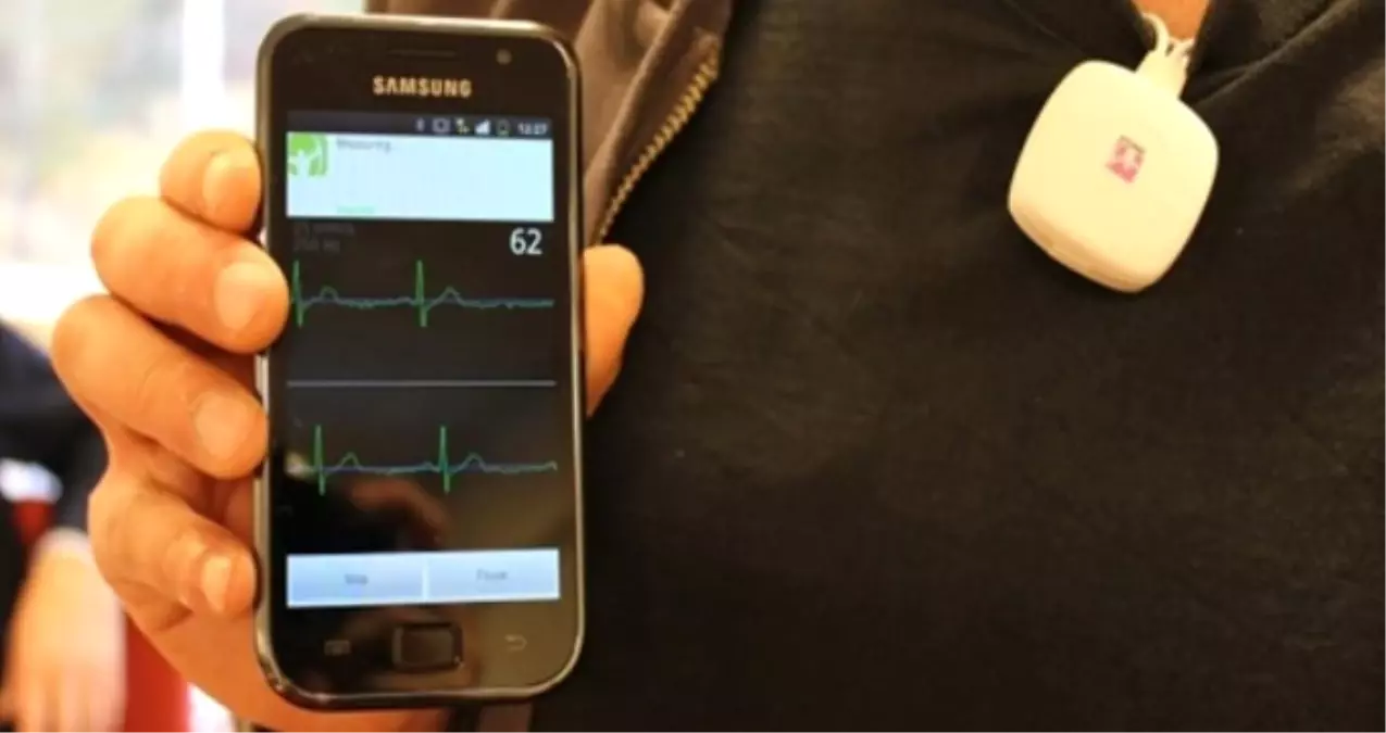 Kalp Hastaları İçin Devrim Gibi Bir Buluş. EKG Cihazları Cebimize Giriyor