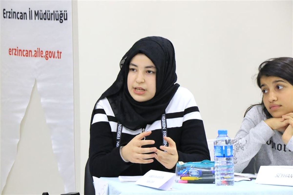 Münazara Yarışması Yapıldı