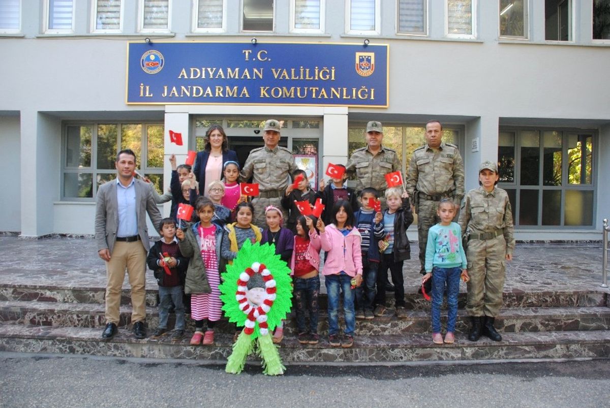 Öğrenciler Jandarma Teşkilatını Tanıdı