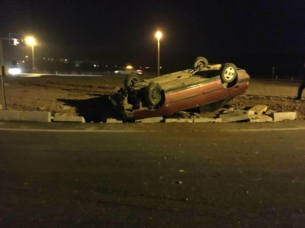 Takla Atarak, Ters Dönen Otomobilden Kendi İmkanlarıyla Çıktı,
