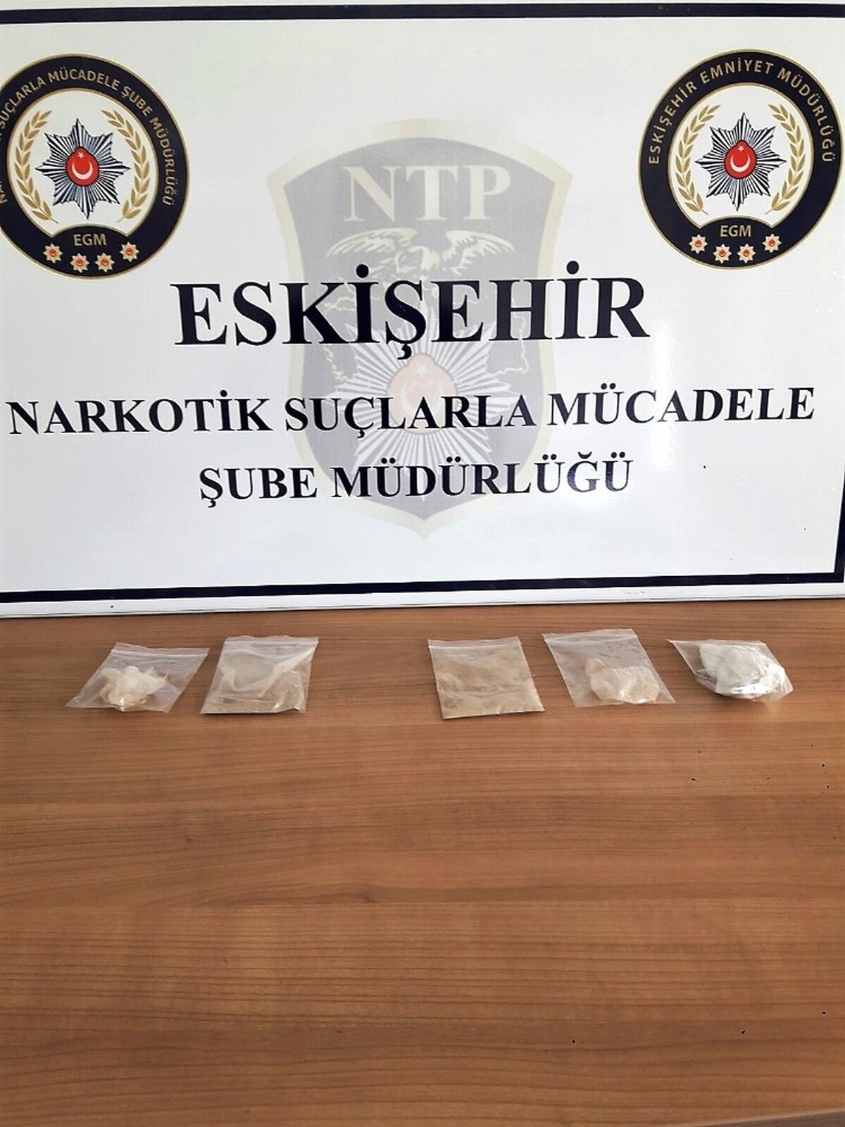 Uygulama Noktasında Eroin Ele Geçirildi