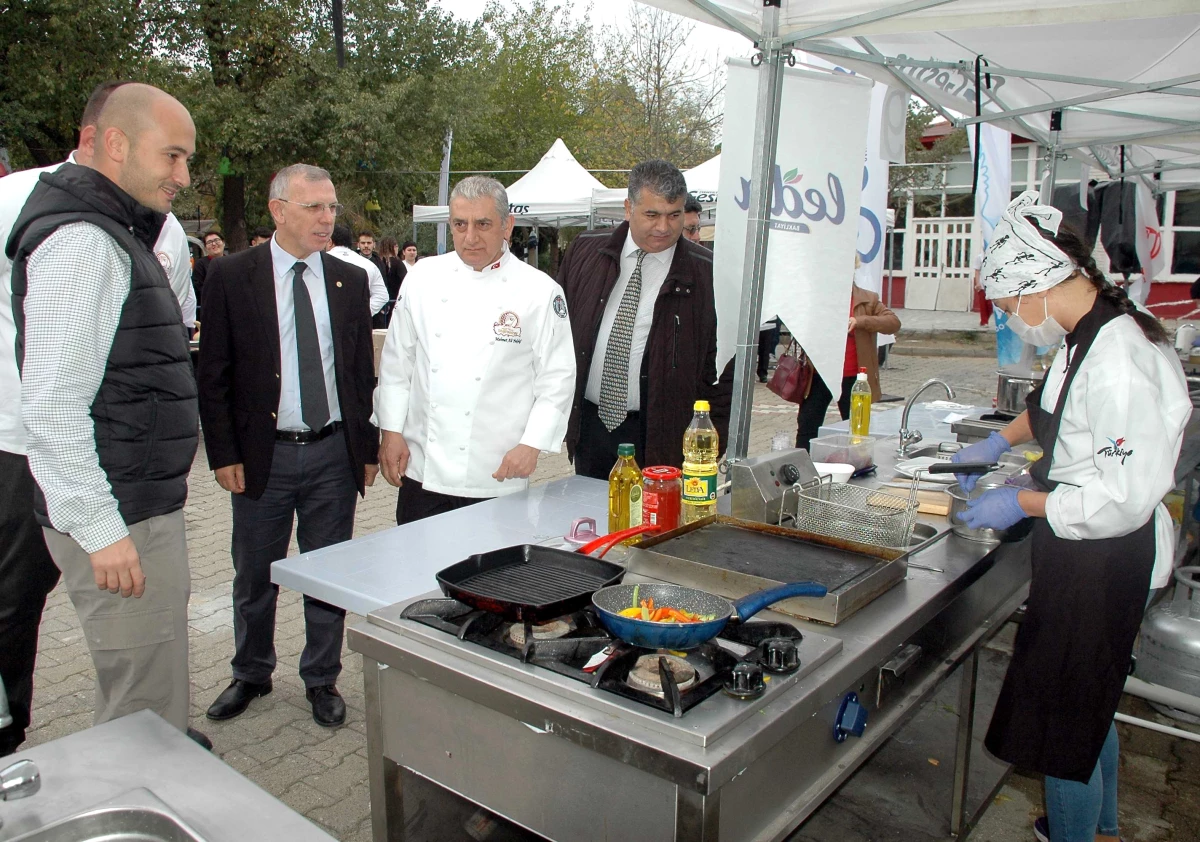 "2. Ulusal Aşçılar ve Pastacılar Şampiyonası" Çanakkale\'de Başladı