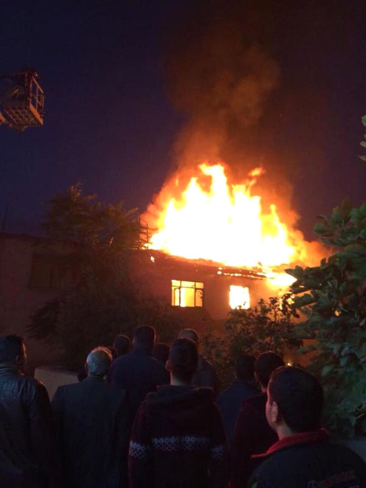 Ahşap Ev Yandı