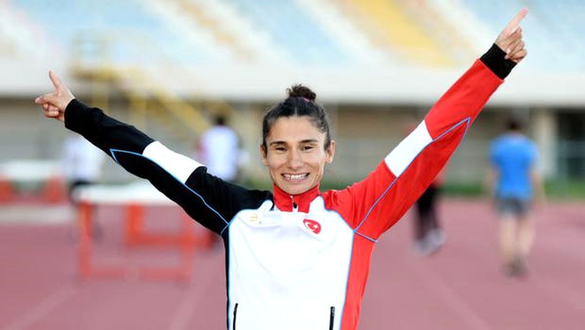 Arkadaş Şakasıyla Başladığı Atletizmde Tarih Yazıyor