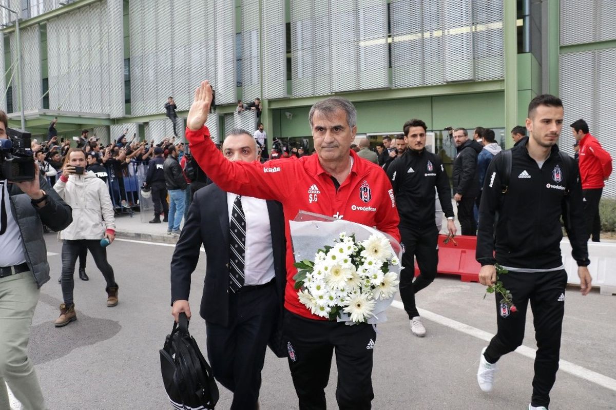 Beşiktaş, İzmir\'e Geldi