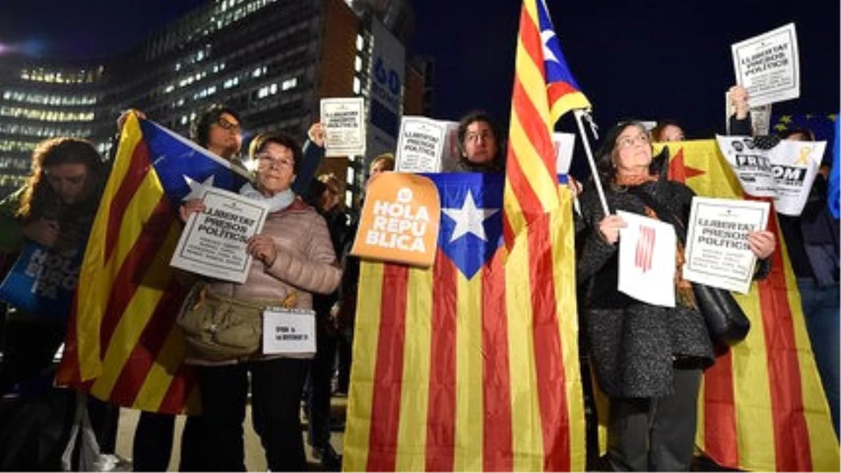 Brüksel\'de Katalonya Eylemi: \'Ab Neden Sessiz?\'