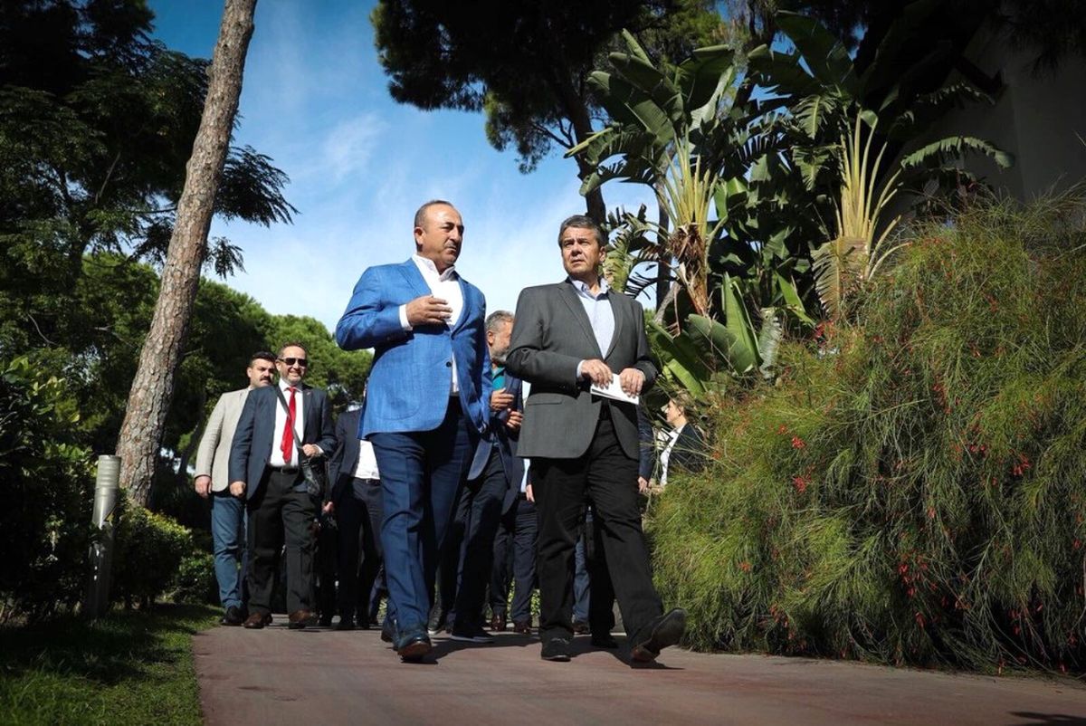 Dışişleri Bakanı Çavuşoğlu, Antalya\'da Almanya Dışişleri Bakanı\'yla Bir Araya Geldi