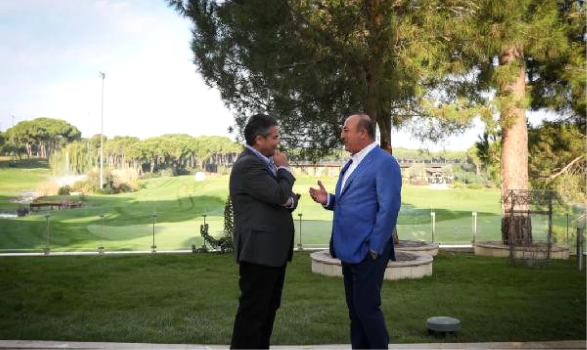 Mevlüt Çavuşoğlu, Almanya Dışişleri Bakanı Sigmar Gabriel ile Antalya\'da Görüştü