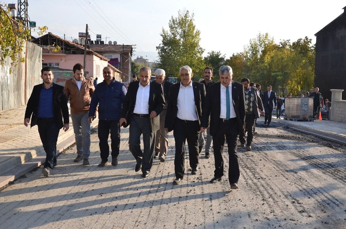 Milletvekili Şahin Yeşilyurt\'da Çalışmaları İnceledi