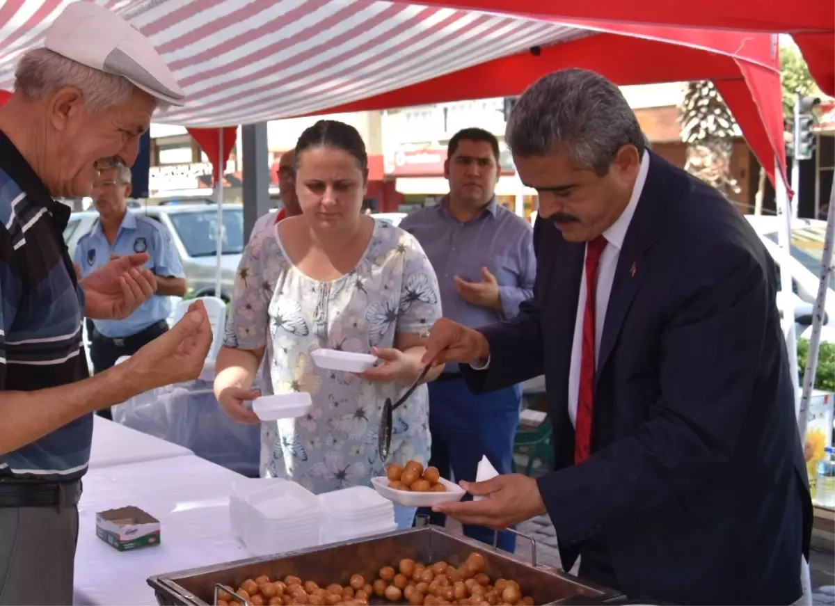 Nazilli\'de Şehitler İçin Lokma Hayrı Yapıldı