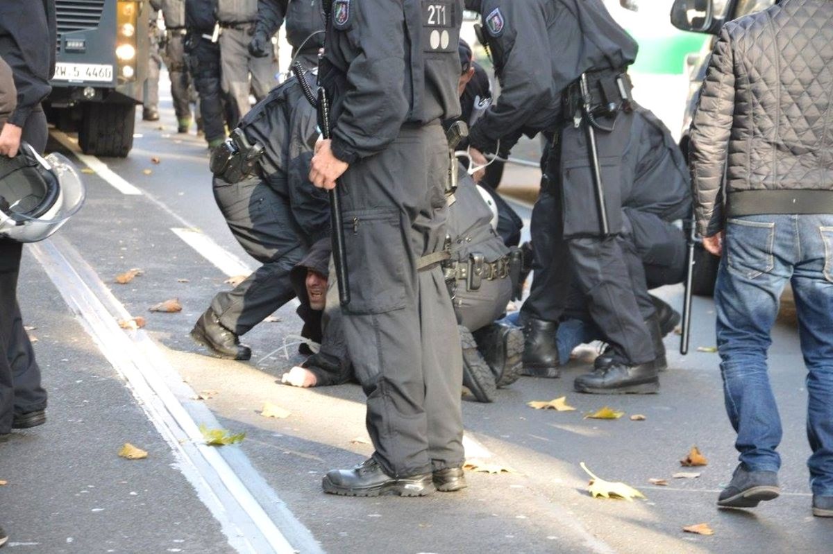 PKK\'lılar, Alman Polisiyle Çatıştı