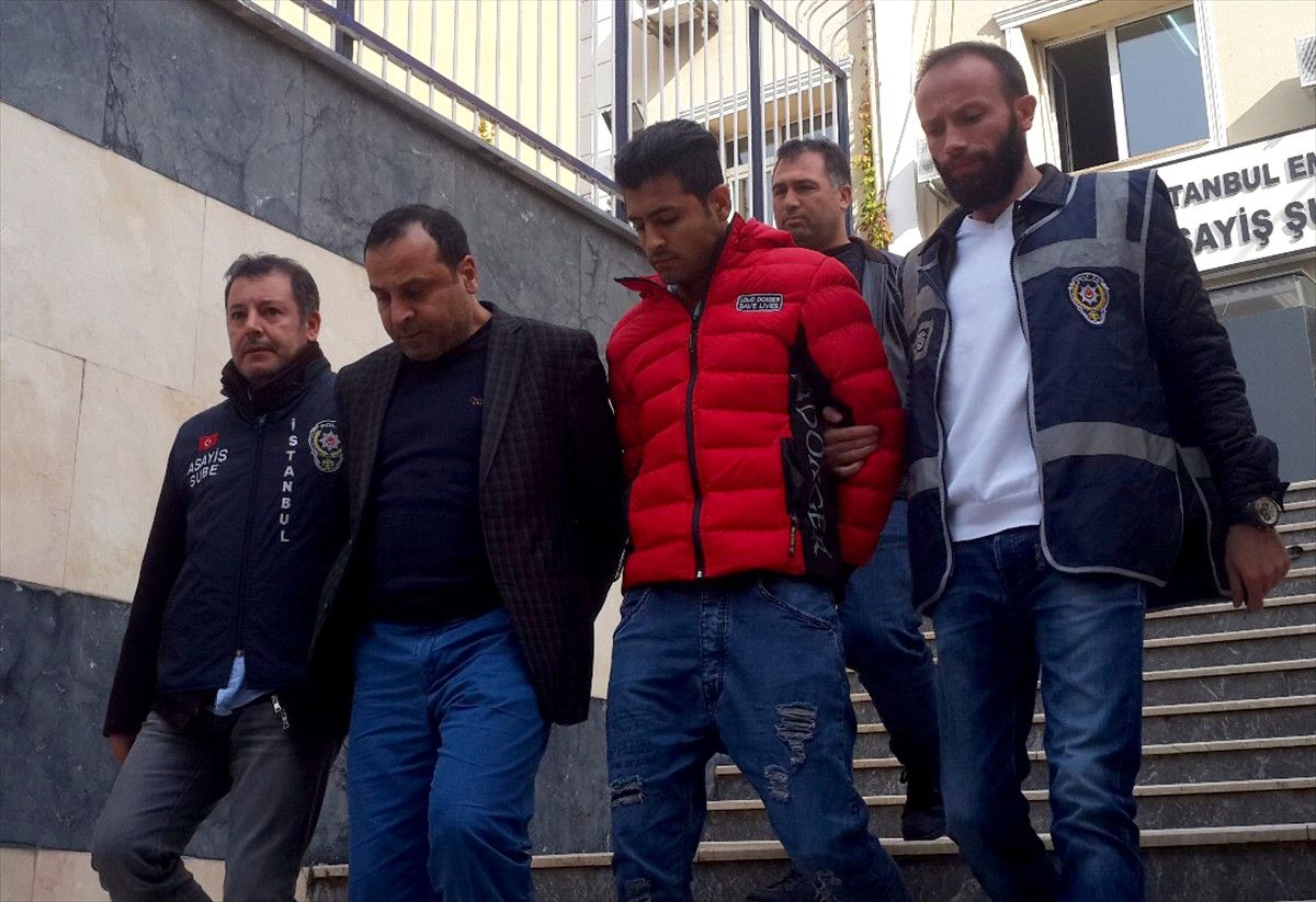 Sahte İranlı Polisler Yakalandı
