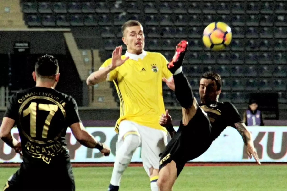 Süper Lig: Osmanlıspor: 0 - Fenerbahçe: 1 (İlk Yarı)