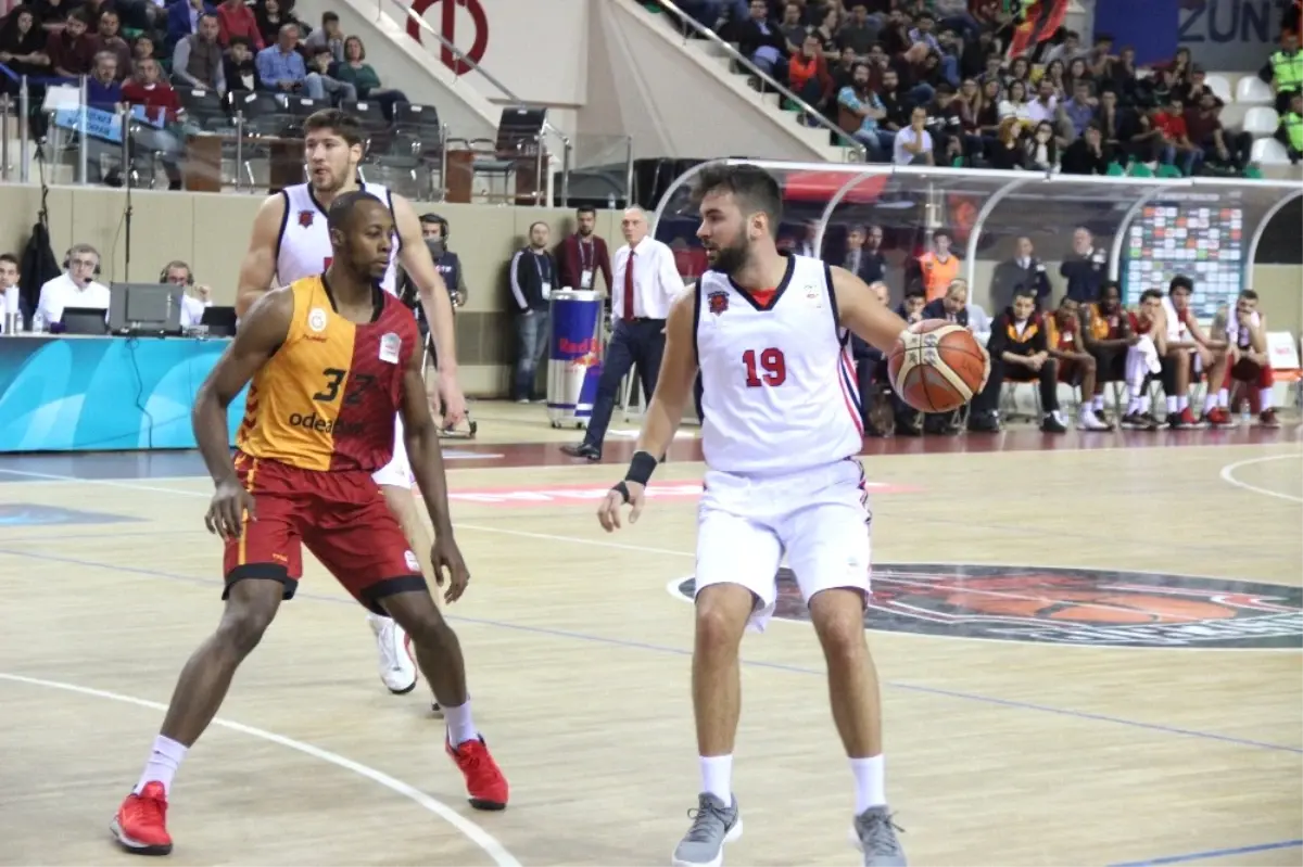 Tahincioğlu Basketbol Süper Ligi: Eskişehir Basket: 70 - Galatasaray Odeabank: 64