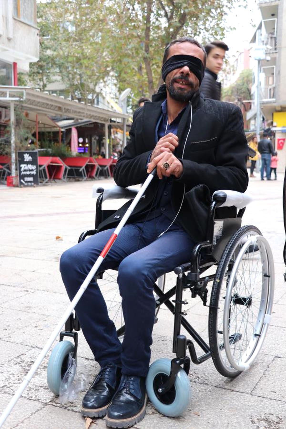 1 Dakikalığına Engelli Oldular