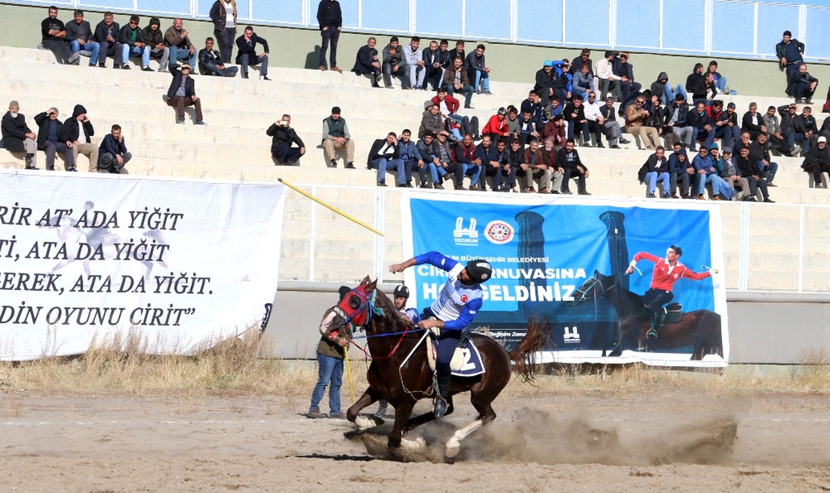 4. Geleneksel Cirit Turnuvası Nefes Kesti