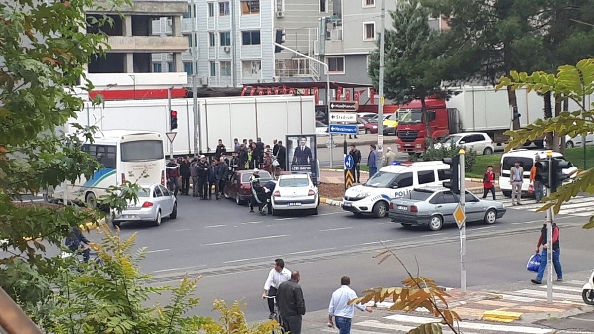 Abartı Egzozlu Otomobillere Göz Açtırılmıyor