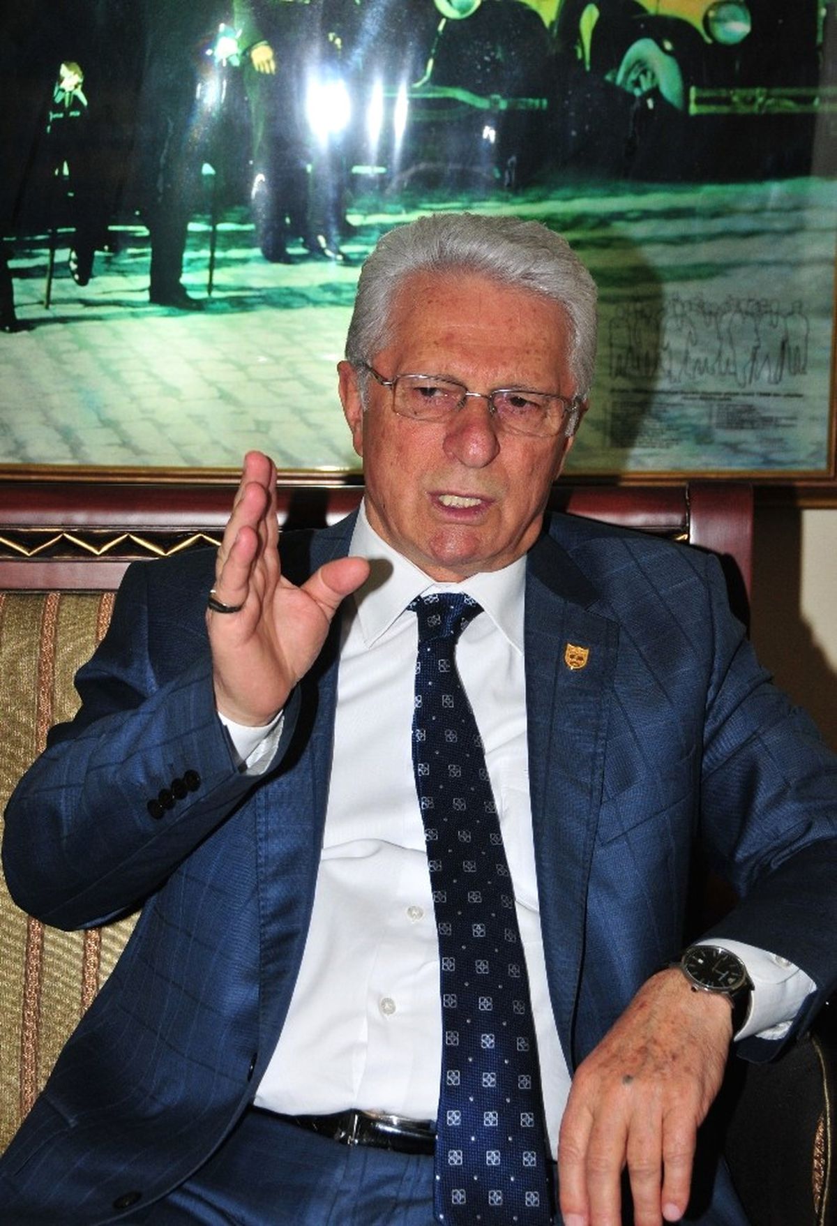 Apaydın: "Servis Araçlarına Geçiş Süresi Tanınsın"
