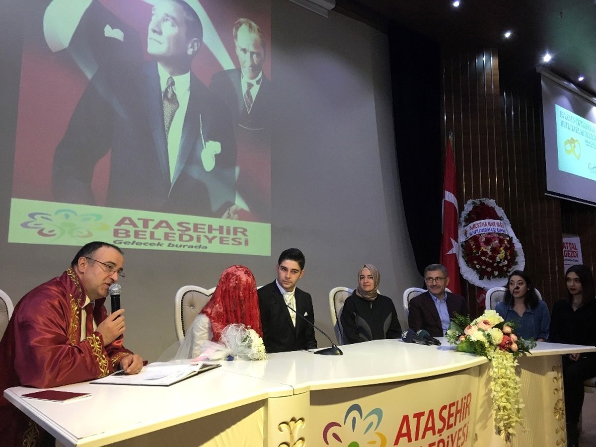Bakan Kaya, 15 Temmuz Gazisi Eren Kartal\'ın Nikah Şahidi Oldu