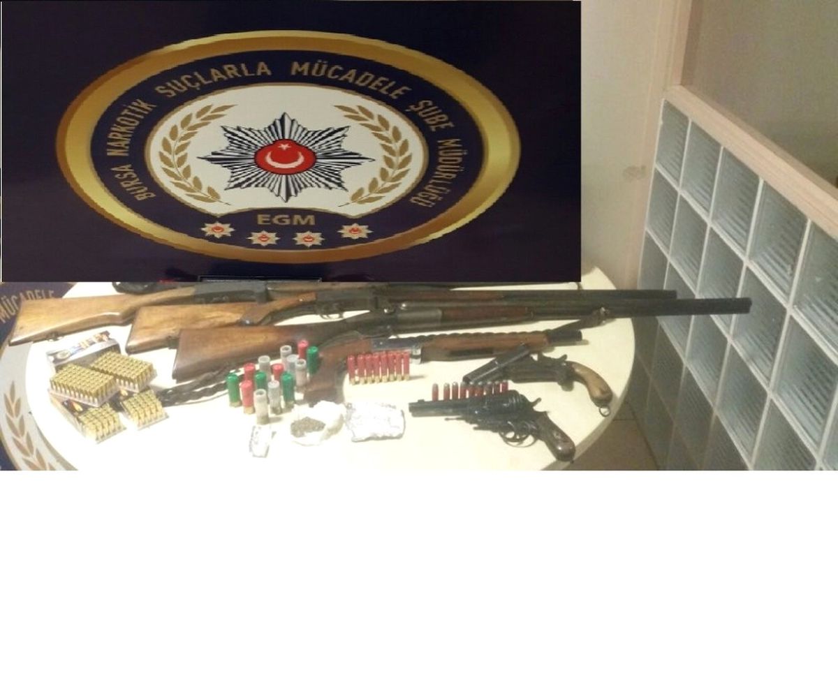 Bursa\'da Uyuşturucu Operasyonu: 8 Gözaltı